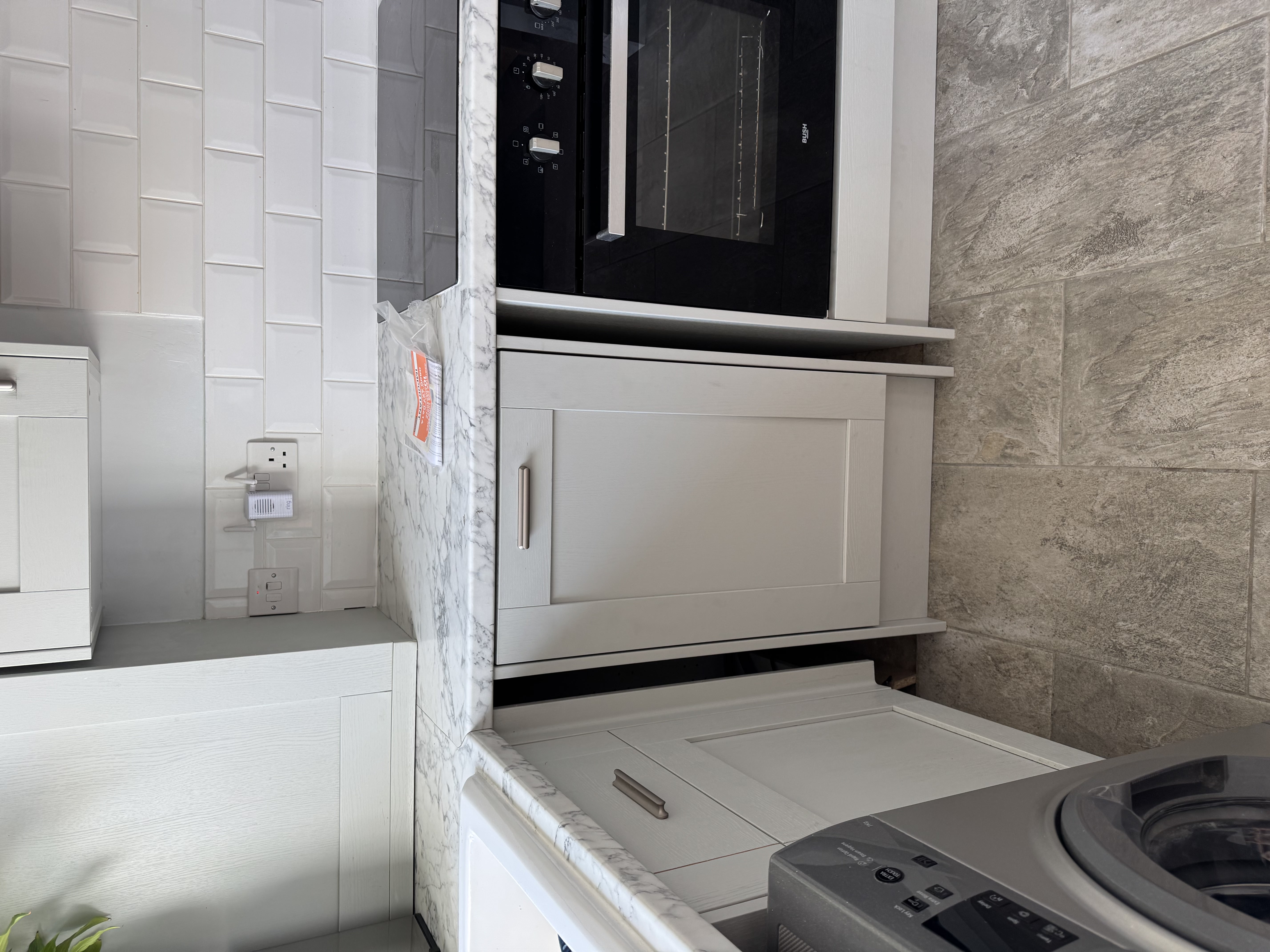 Additional kitchen units Somerton